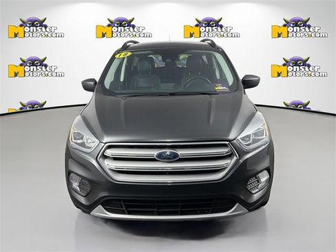 Used 2018 Ford Escape SEL w/ Canadian Touring Package image 2