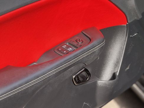 Used 2020 Dodge Challenger SRT Hellcat image 30