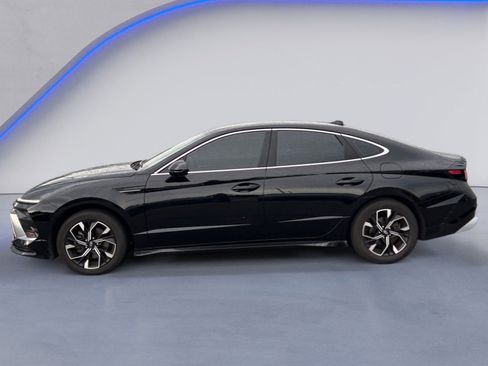Used 2024 Hyundai Sonata SEL FWD image 3