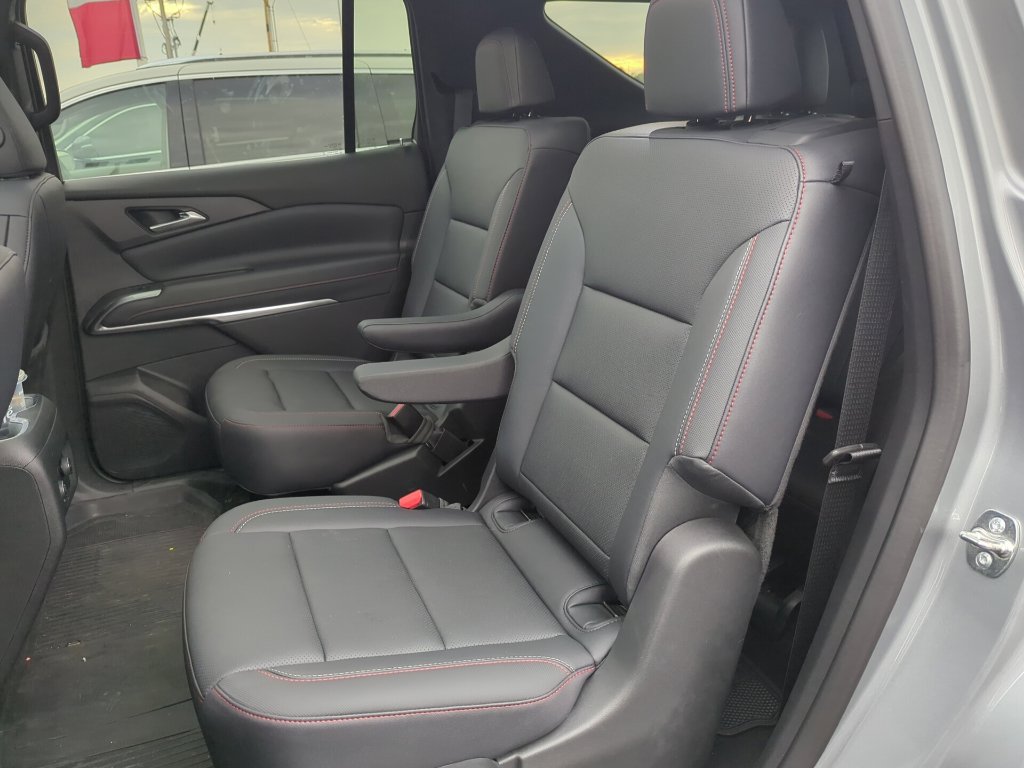 Used 2026 Chevrolet Traverse Z71 w/ Driver Confidence Package AWD/4WD image 6