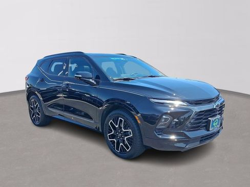Certified 2023 Chevrolet Blazer RS w/ Driver Confidence II Package AWD/4WD image 3