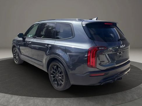 Used 2022 Kia Telluride EX w/ EX Premium Package image 3