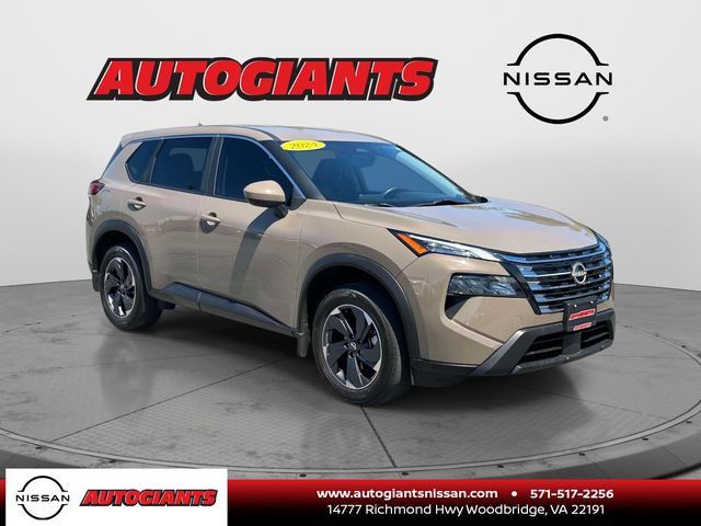 Used 2024 Nissan Rogue SV AWD/4WD image 1