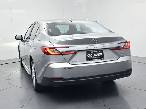 Used 2025 Toyota Camry LE image 6