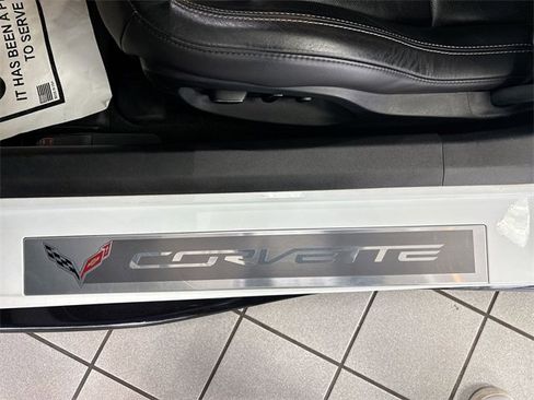 Used 2014 Chevrolet Corvette Stingray Convertible w/ 2LT Preferred Equipment Group image 19