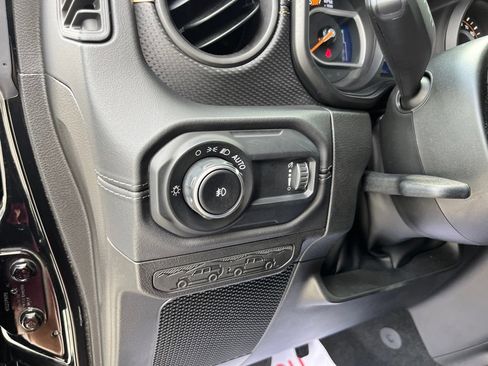 Used 2024 Jeep Wrangler Unlimited Rubicon 392 AWD/4WD image 8