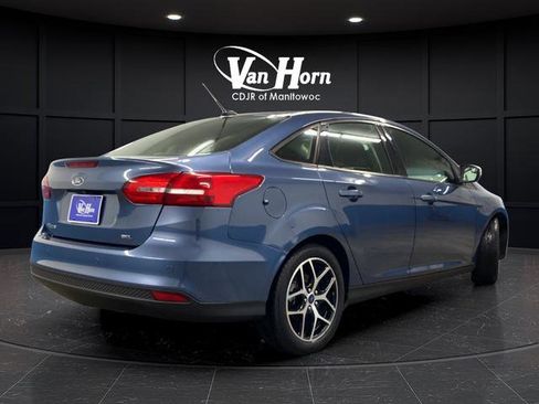 Used 2018 Ford Focus SEL w/ Cold Weather Package FWD image 7
