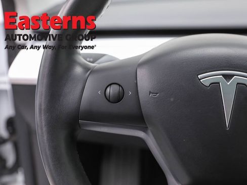 Used 2018 Tesla Model 3 Long Range image 15