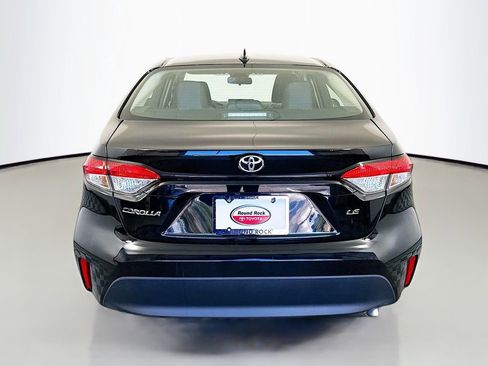 Used 2024 Toyota Corolla LE image 6