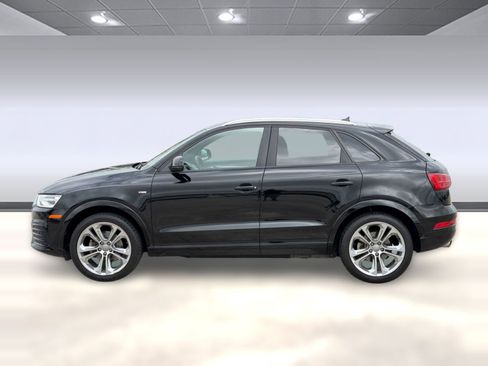Used 2018 Audi Q3 2.0T Premium w/ Convenience Package FWD image 2