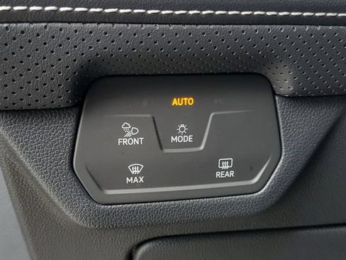 Used 2024 Volkswagen Atlas SEL Premium R-Line AWD/4WD image 18