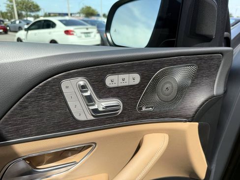 Certified 2026 Mercedes-Benz GLS 450 4MATIC image 20