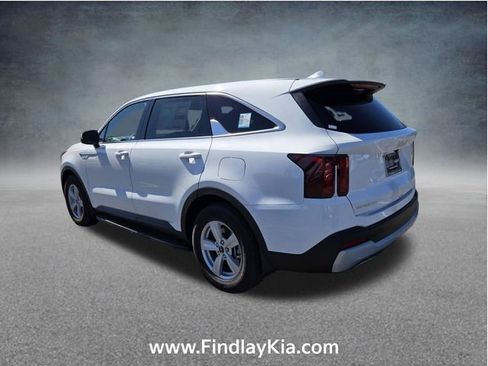 New 2026 Kia Sorento LX image 8