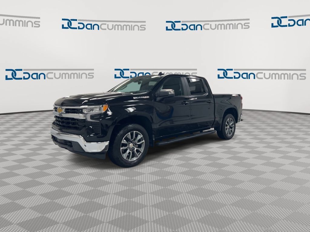 Used 2026 Chevrolet Silverado 1500 LT AWD/4WD image 4