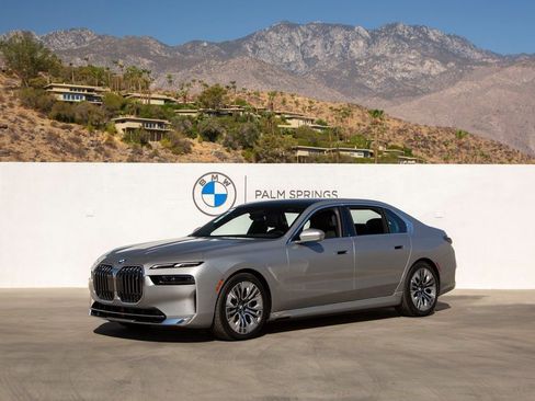 New 2025 BMW i7 xDrive60 image 1