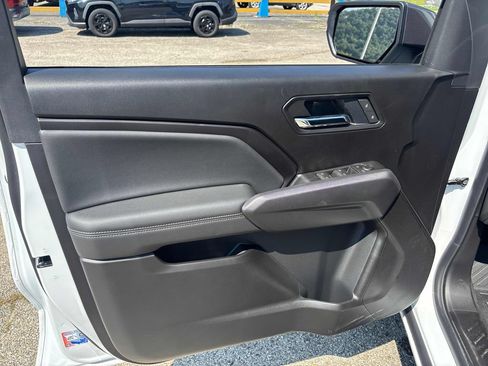 New 2026 Chevrolet Colorado LT w/ LT Convenience Package AWD/4WD image 9