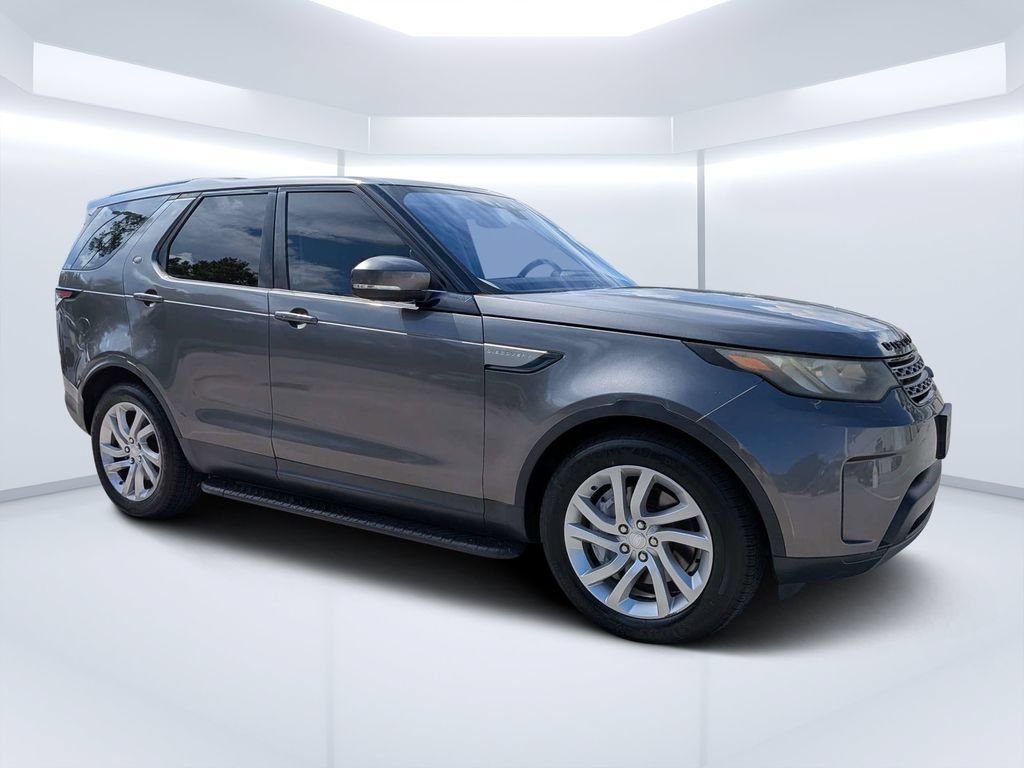 Used 2018 Land Rover Discovery SE AWD/4WD image 1