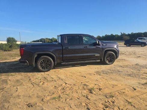 Used 2025 GMC Sierra 1500 Elevation w/ Elevation Premium Package AWD/4WD image 9