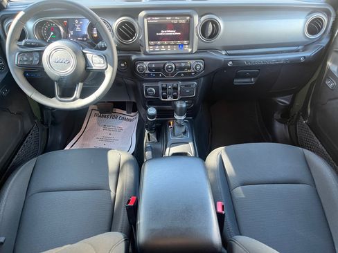 Used 2023 Jeep Wrangler Unlimited AWD/4WD image 16