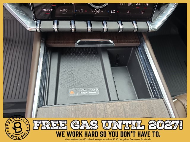 New 2027 GMC Acadia Denali Ultimate w/ LPO, Floor Liner Package AWD/4WD image 24
