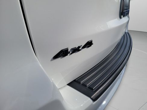 Used 2021 Jeep Grand Cherokee Laredo X AWD/4WD image 30