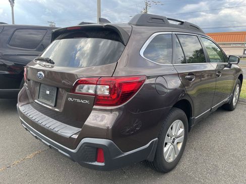 Used 2019 Subaru Outback 2.5i Premium AWD/4WD image 6