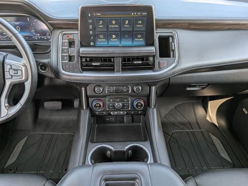 Used 2023 Chevrolet Tahoe Z71 w/ Luxury Package AWD/4WD image 9