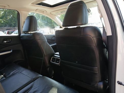 Used 2016 Honda CR-V Touring image 14