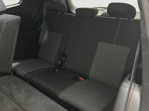 Used 2025 GMC Acadia Elevation image 21