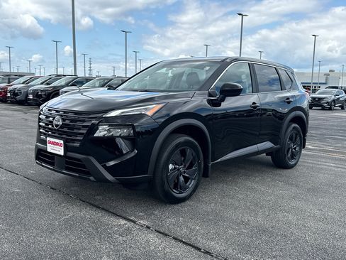 New 2026 Nissan Rogue SV AWD/4WD image 2
