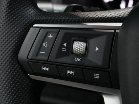 New 2025 Mitsubishi Outlander ES image 9