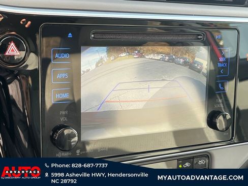 Used 2017 Toyota Corolla LE w/ LE Premium Package image 10