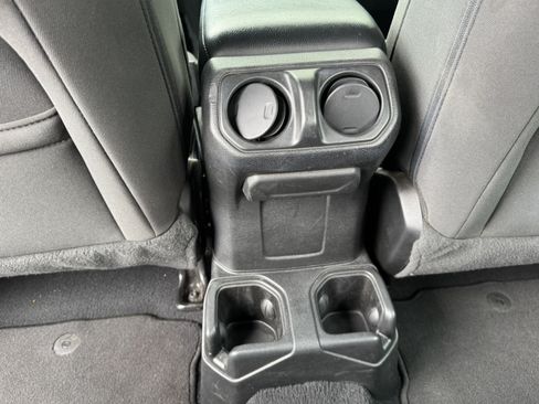 Used 2023 Jeep Wrangler Unlimited Sport AWD/4WD image 23