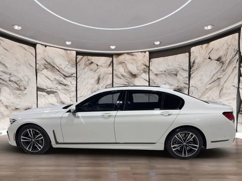 Used 2020 BMW 750i xDrive w/ Autobahn Package image 8