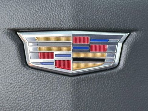 Used 2023 Cadillac XT6 Sport w/ Technology Package AWD/4WD image 28