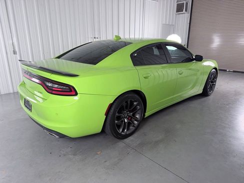 Used 2023 Dodge Charger SXT w/ Plus Group RWD image 5