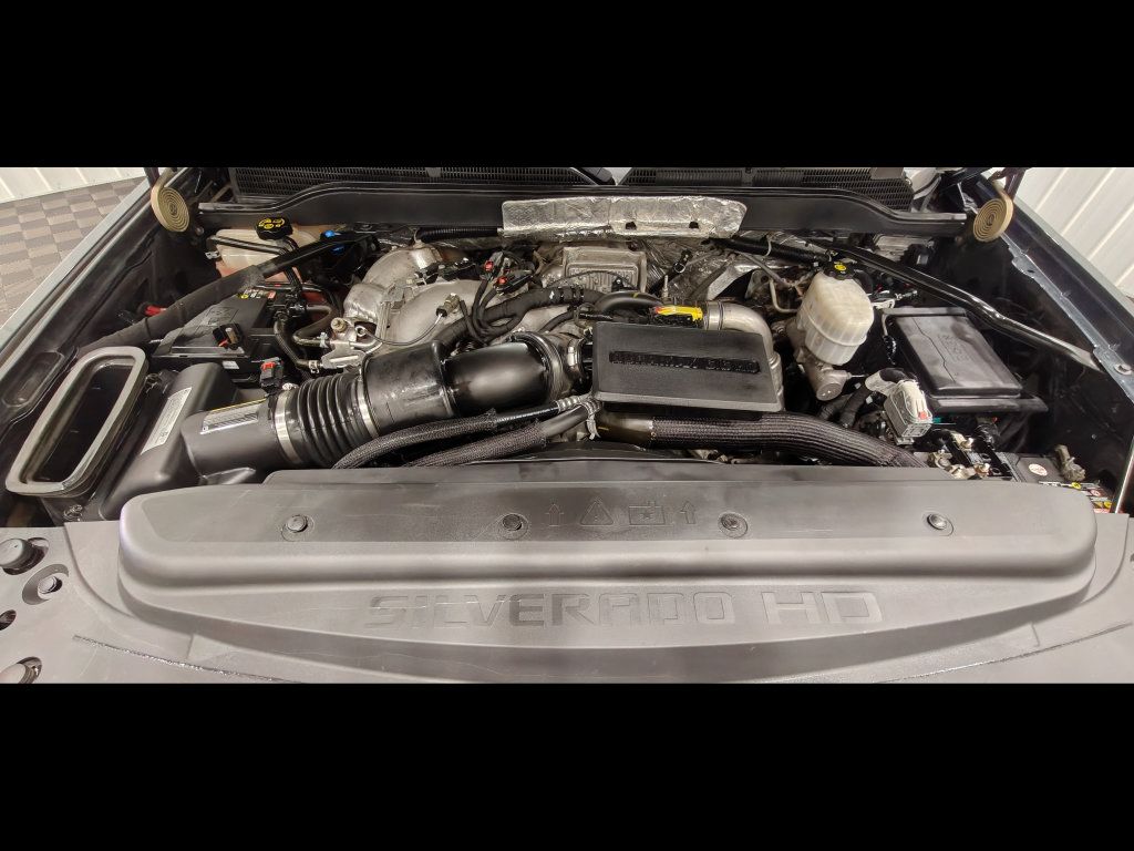 Used 2018 Chevrolet Silverado 2500 High Country w/ Duramax Plus Package AWD/4WD image 53