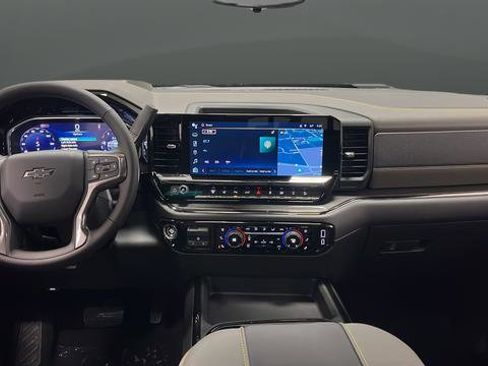 New 2026 Chevrolet Silverado 2500 ZR2 image 15