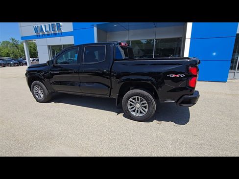 New 2025 Chevrolet Colorado LT w/ LT Convenience Package image 6