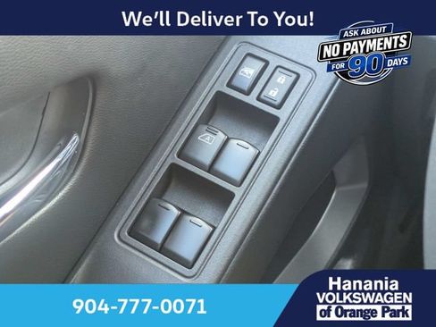 Used 2025 Nissan Frontier SV w/ SV Convenience Package RWD image 23