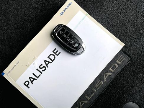 Used 2022 Hyundai Palisade Limited image 32