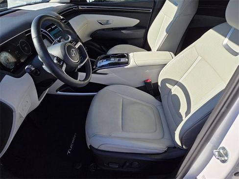 Used 2022 Hyundai Tucson Limited image 10