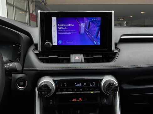 Used 2025 Toyota RAV4 XLE FWD image 26