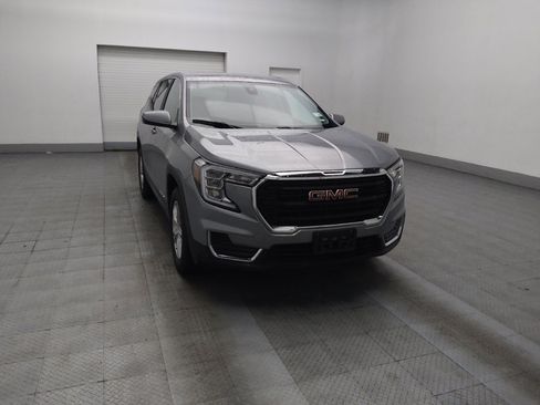 Used 2024 GMC Terrain SLE image 13