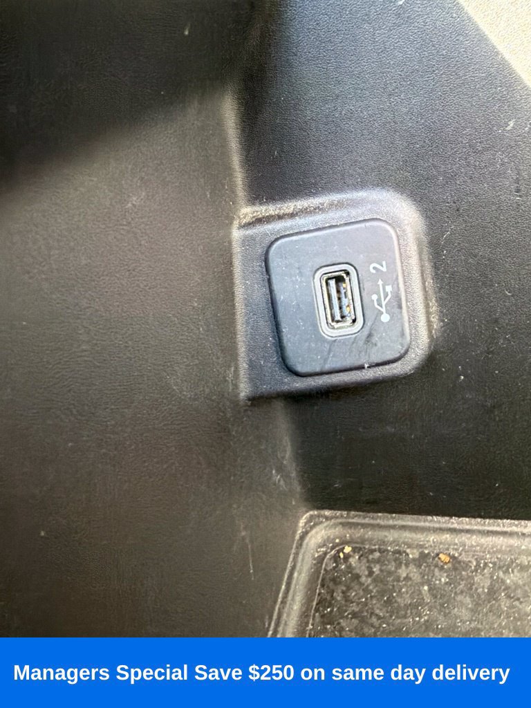 Used 2020 Jeep Wrangler Unlimited Sahara AWD/4WD image 18