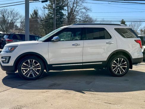 Used 2016 Ford Explorer Platinum image 6