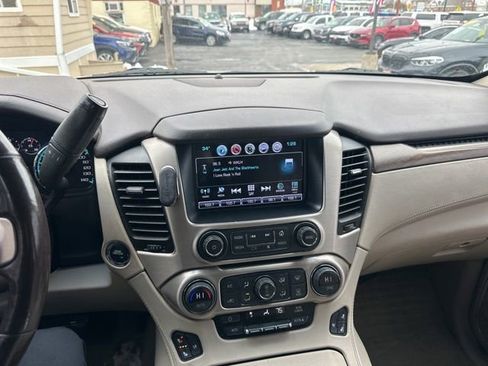 Used 2018 GMC Yukon XL Denali w/ Denali Ultimate Package image 9