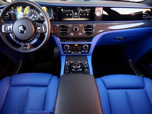 Used 2023 Rolls-Royce Ghost Black Badge w/ Black Badge Ghost Package image 4