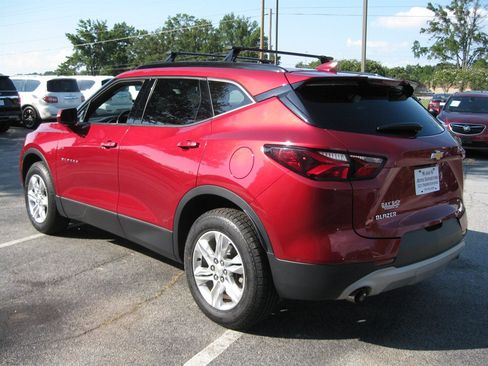 Used 2019 Chevrolet Blazer LT FWD image 6