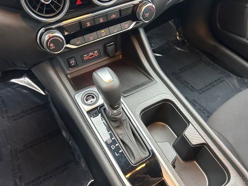 Used 2025 Nissan Sentra SV image 20